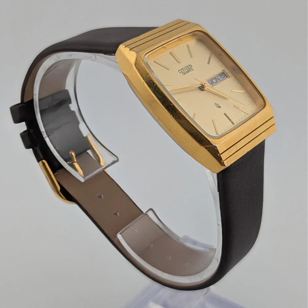 Citizen CQ Quartz 3801-450281 Vintage TV Dial Day Date Gold Tone 30mm Running